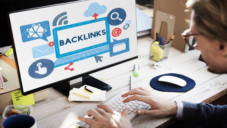 “is a Micro-blogging Service Based on the Free Software Laconica Tool.”
