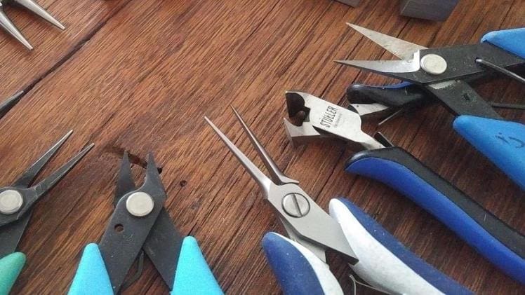 Exploring the Versatility and Functionality of Round Nose Pliers in Jewelry Making and Beyond