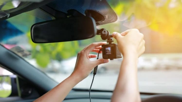How To Choose The Right Dashcam For Your Vehicle