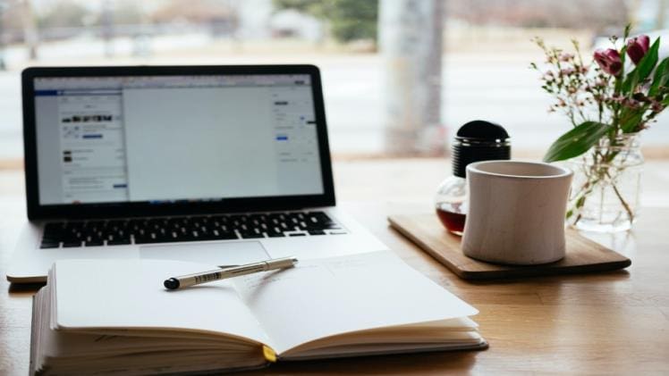 The Art of Crafting an Engaging Academic Paper: Techniques for Captivating Readers