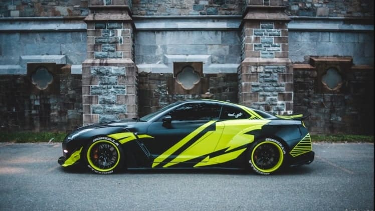 Vinyl Wrapping: the Fusion of Japanese and American Car Culture