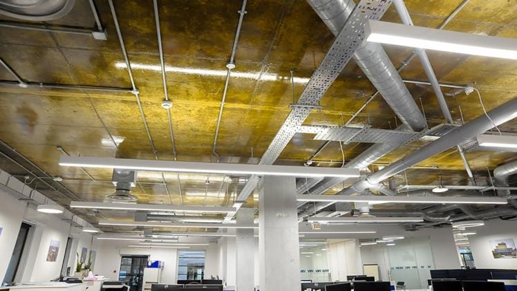 Benefits of Installing Commercial Linear Light Fixtures in Your Workspace