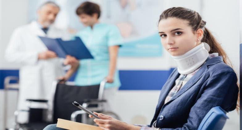 Cervical Collar For Neck Support: Uses, Tips, Side Effects