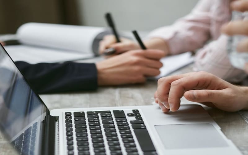 Exploring the Benefits of Borrowing From Licensed Money Lenders