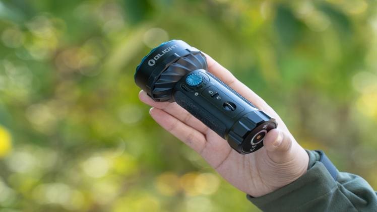 Marauder Mini Rechargeable Led Flashlight – 7000 Lumens – Uses 24wh 36250 Lithium Battery