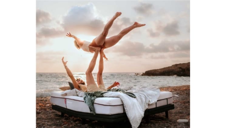 Discover The Ultimate Sleep Experience With An Adjustable Bed