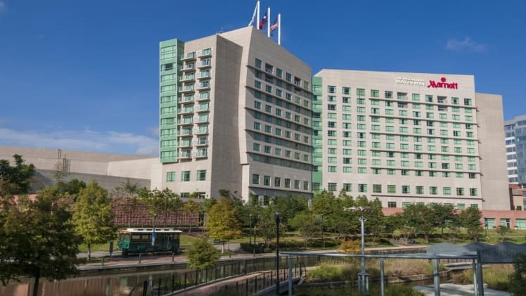 Hotels Near Cynthia Woods Pavilion