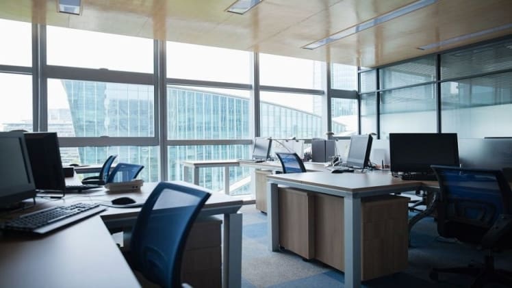 Revolutionize Your Office Space with Unspot’s Desk Booking System