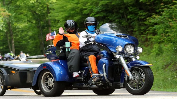 Why Every Motorcycle Rider Needs a Windshield Extension: Benefits