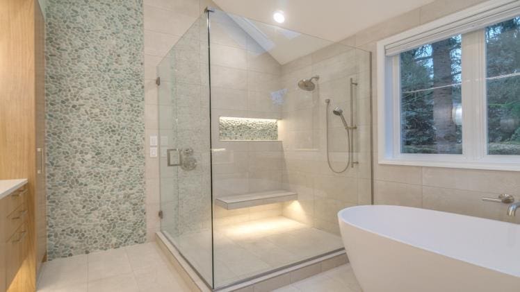 Choosing the Perfect Shower Pan for Your Bathroom Remodel