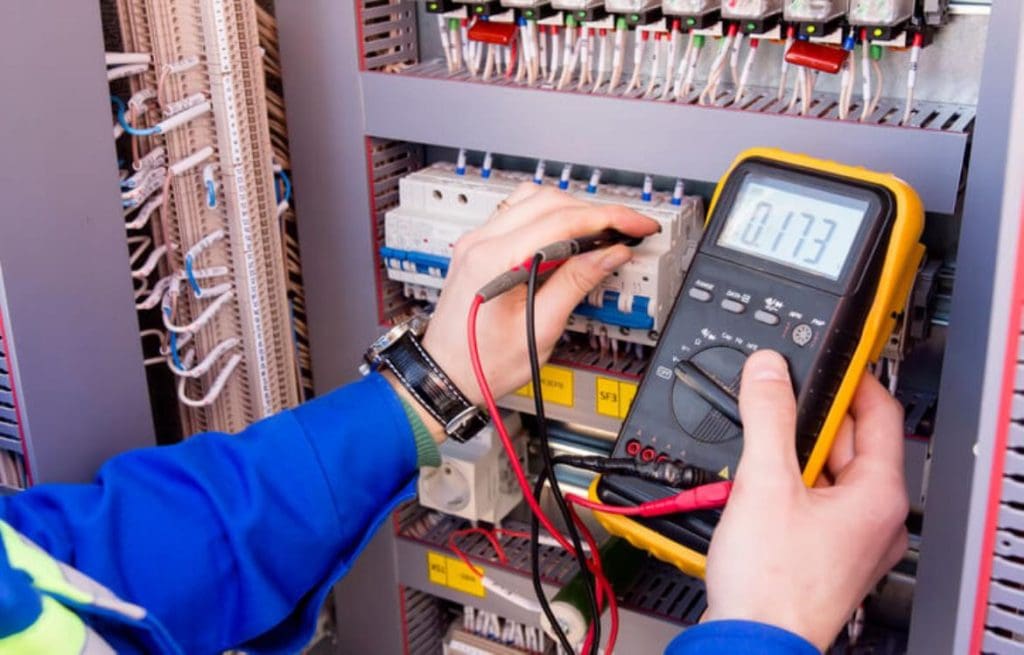 What Courses Can I Take To Become An Electrician?