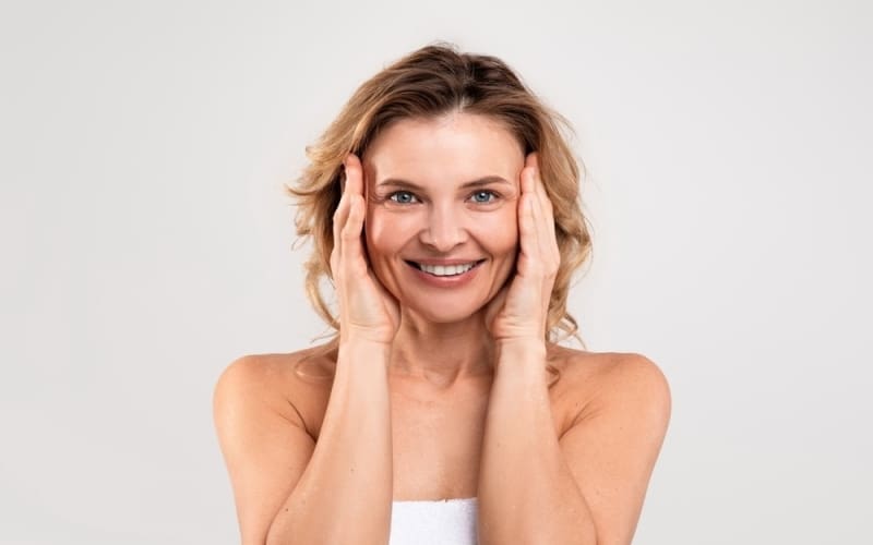 Facelift Benefits: How It Can Help You Look Younger and Feel Confident